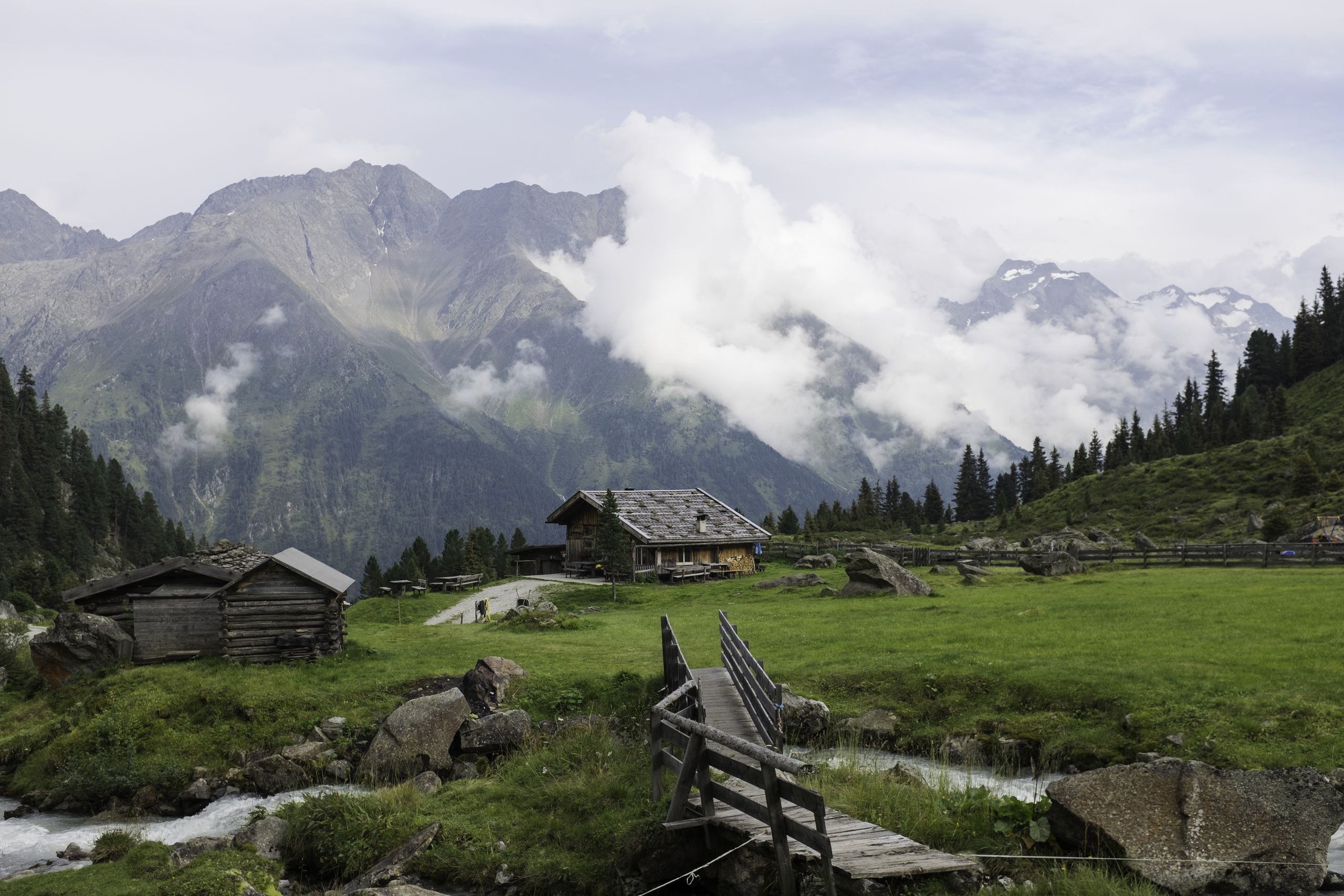 Ferie i bjerghytter i Østrig | Nyd bjergene på hytteferie
